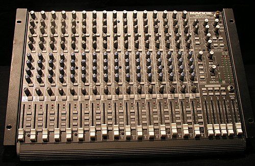 MACKIE 1604 VLZ PRO